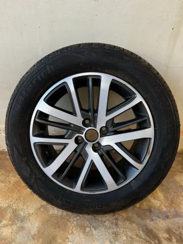 Roda krc aro 16 com pneu novo saferich 205/60 r16 Strada Volcano