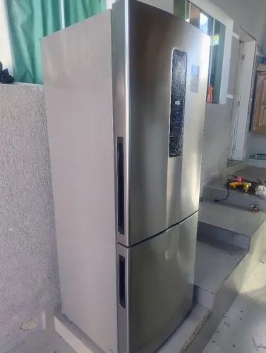 geladeira Electrolux Frost Free seminova 220v posso entregar