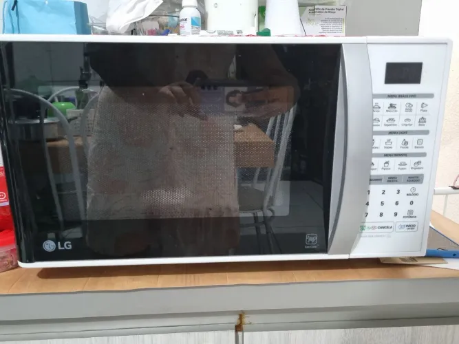 MICROONDAS LG 30L SEMI-NOVO