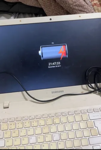 NOTBOOK SAMSUNG 300E