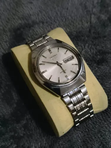 Seiko 5 automático 7009