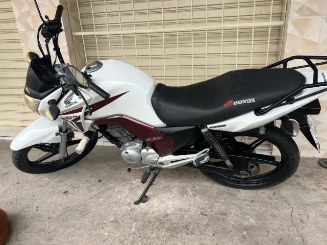 Vende moto 150