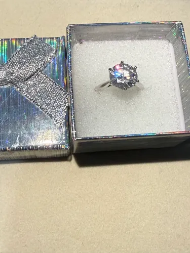 Anel de Prata com moissanite 11mm, Tamanho 18