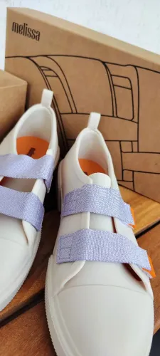 Melissa Original cool sneakers- off withe e laranja