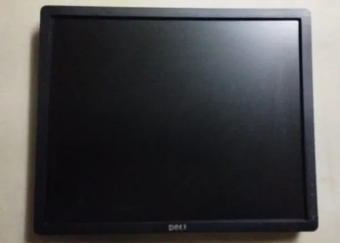 Monitor dell 19 led display port dvi vga usb