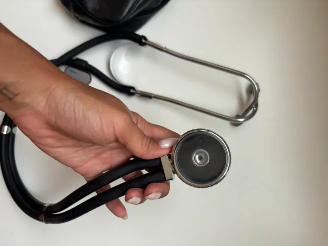 Kit: Estetoscópio P.A. MED + Esfigmomanômetro + Case