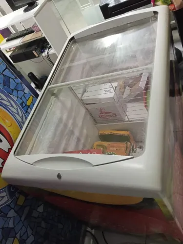 Freezer metalfrio 232l