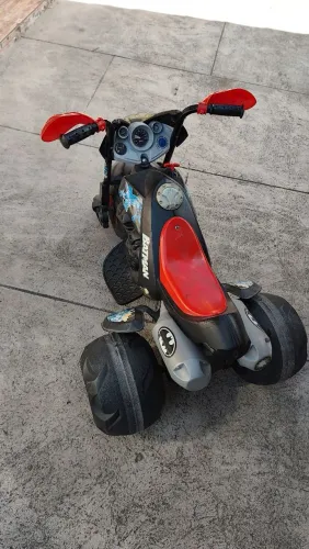 Motinha elétrica infantil