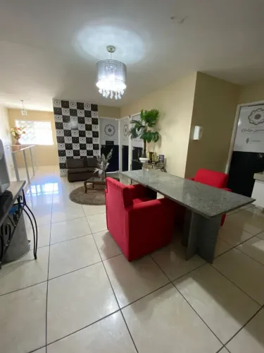 Salas diversos tamanhos com e sem banheiro aparti de mil reais o mês ou 50 reais hora.