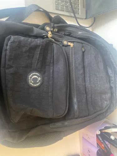 Mochila preta nova