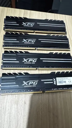 Kit 4x 8GB Memoria ADATA XPG Gammix D10 DDR4 3200MHz