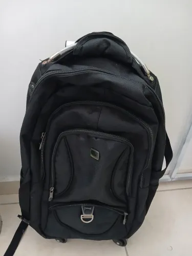 Bolsa escolar com rodinhas