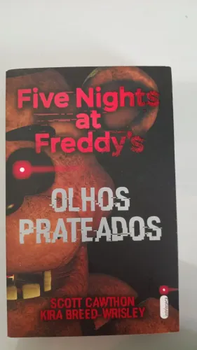Livro FNAF - Olhos Prateados