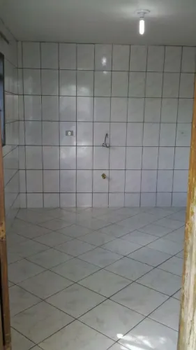 Kitnet para locação no Cajuru