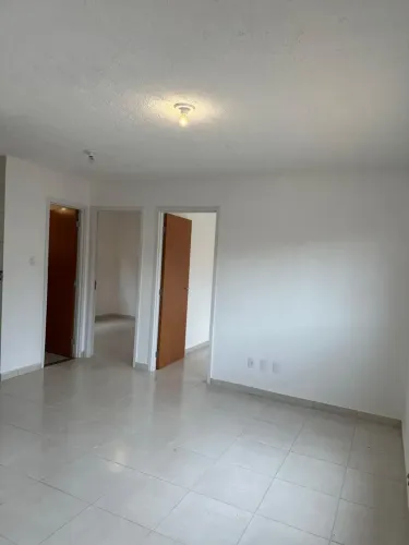 Alugo apto superior de 2 quartos na Cidade Ocidental, perto do Mercado Cristal
