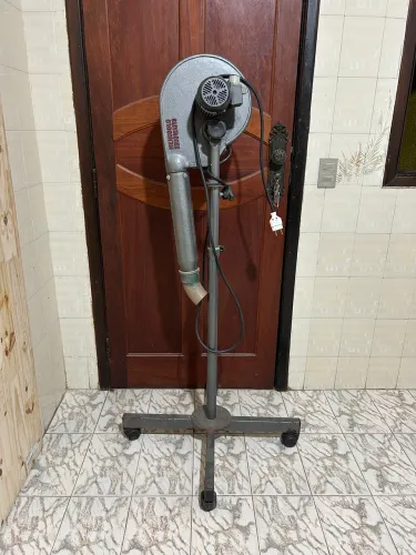Secador profissional menegolo com defeito