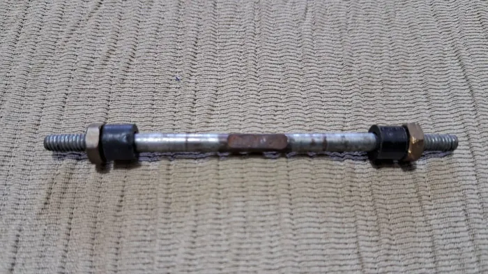 Eixo tras. chassis p/Pop- Autorama 