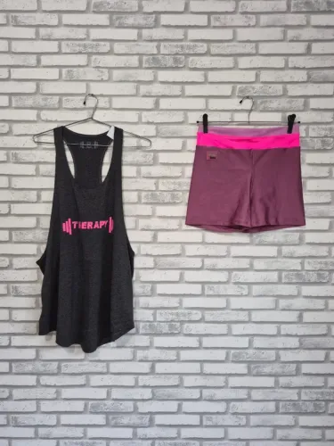 Regata e Short Esportivo Preto e Rosa Tamanho M