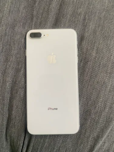iPhone 8 Plus 