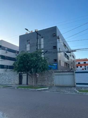 AP com 3 quartos. No jardim oceania.