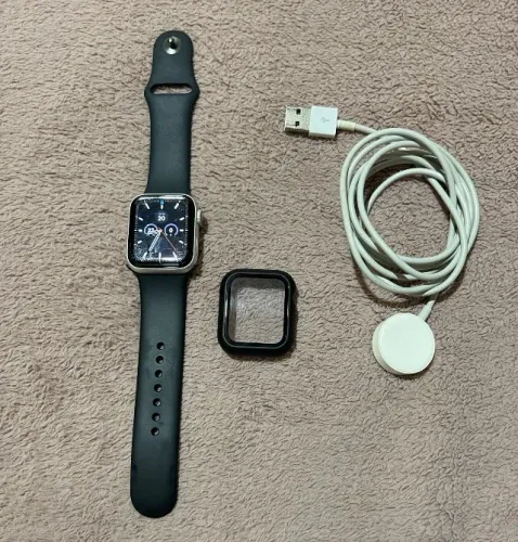 Apple Watch Series 4 (40mm)