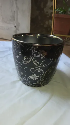 Vasos para decoração de plantas. Porcelana.