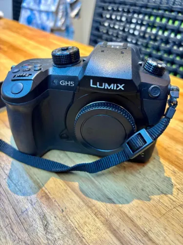 camera panasonic lumix gh5 sem lentes