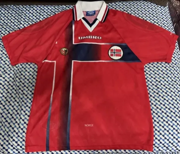 camisa umbro noruega home 1997