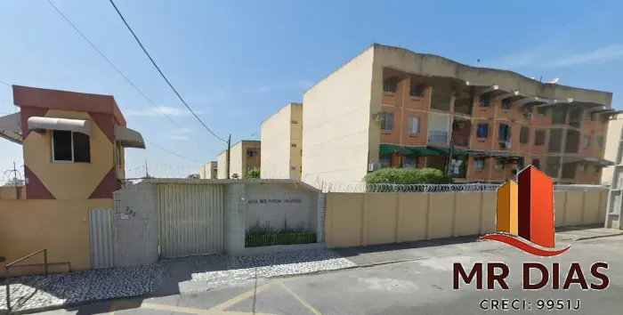 Imóvel para venda tem 75 metros quadrados com 3 quartos em Montese - Fortaleza - CE