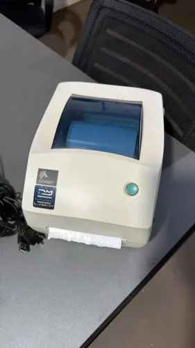 Impressora de etiquetas Zebra GC420t térmica