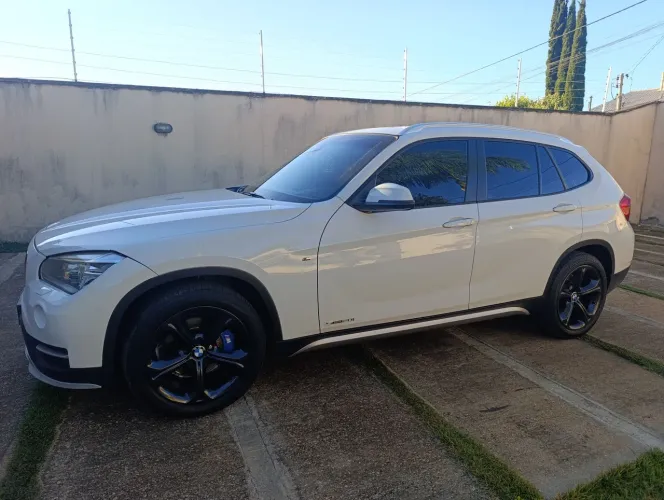 BMW X1 Sdrive 20I X-line 2.0 TB Active Flex 2015