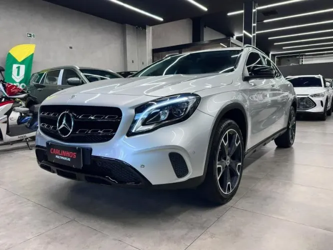 Mercedes-Benz GLA-200 GLA 200 Night 1.6. TB 16V Flex Aut. 2019