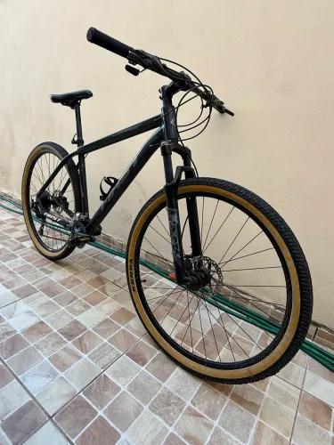 First Smitt 2024 Aro 29 - Quadro 19 - Shimano 2x9 - Excelente Estado