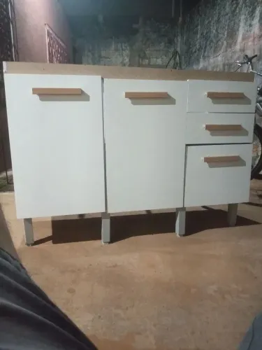 Vendo Gabinete de cozinha Novo 