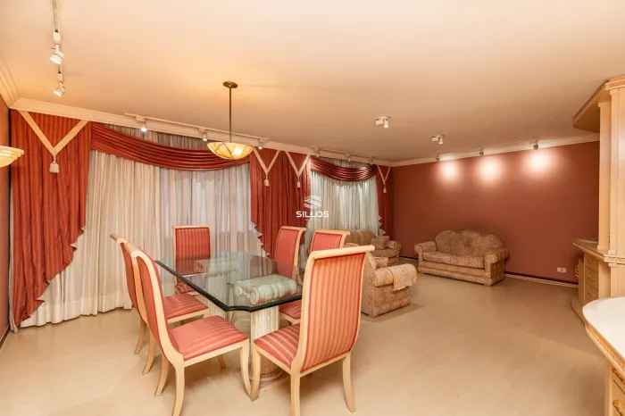 Apartamento para alugar com 4 quartos no Rebouças em Curitiba