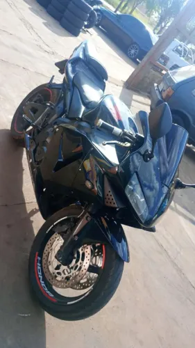 Vende-se CBR 600 RR