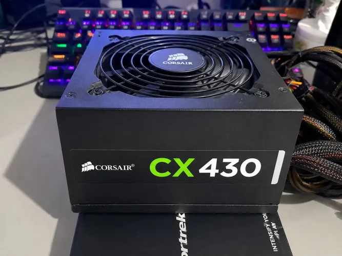 Fonte cx430 Corsair