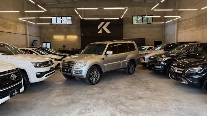 Mitsubishi Pajero HPE Full 3.2 4X4 T.i.dies. 5P AUT 2020