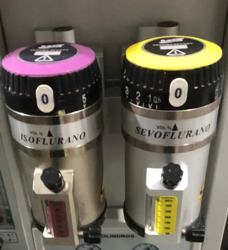 KITS VAPORIZADORES CALIBRADOS ISOFLURANO/SEVOFLURANO COMPATIVEIS. 