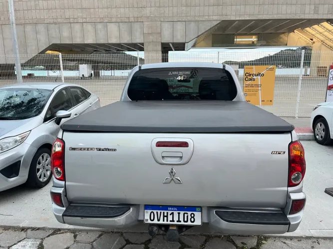 Mitsubishi L200 Triton HPE 3.2 CD TB Int.diesel AUT 2013