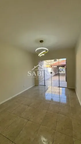 LINDA CASA LINEAR NO ROCHA 3 QTS - SUÍTE / PRONTA PRA MORAR