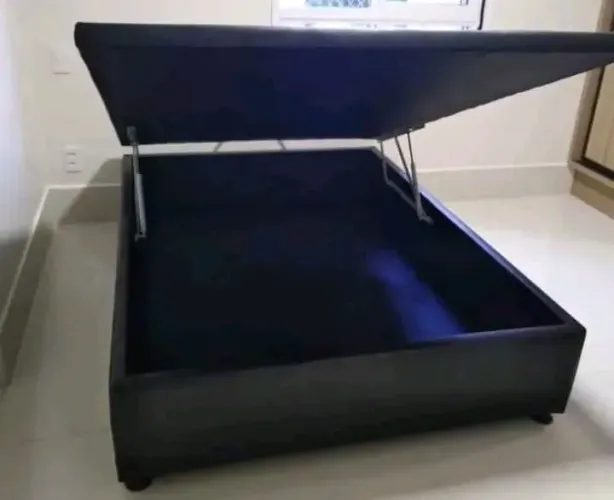 Vendo essa base baú casal