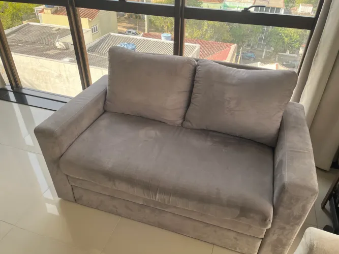 Sofá-Cama 2 Lugares em Suede Cinza - Confortável e Elegante
