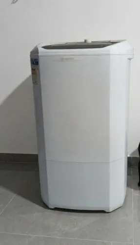 Tanquinho wank 20 kg Só lava 127vts  com garantia 