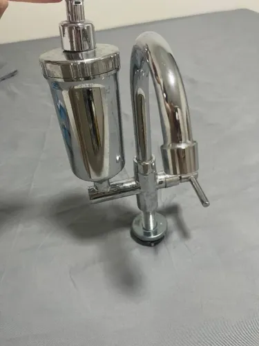 Torneira bancada com dispenser sabão