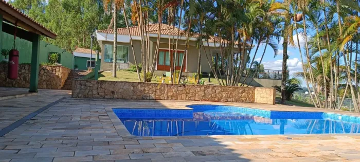 Chacara em Parque Santa Tereza - Santa Isabel