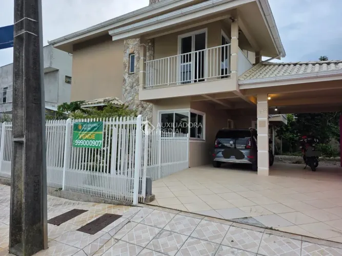 Casa Carianos 279 metros