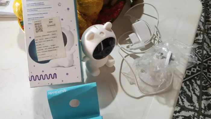 Vende-se babá eletrônica