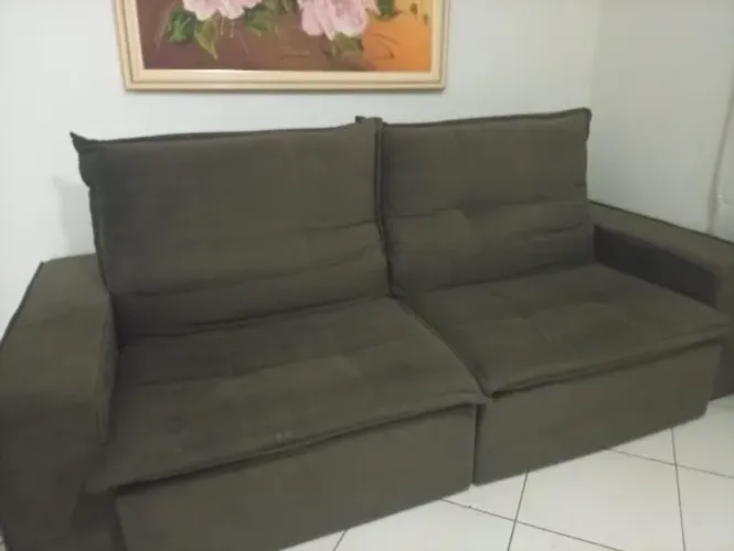 Sofá retrátil e reclinável