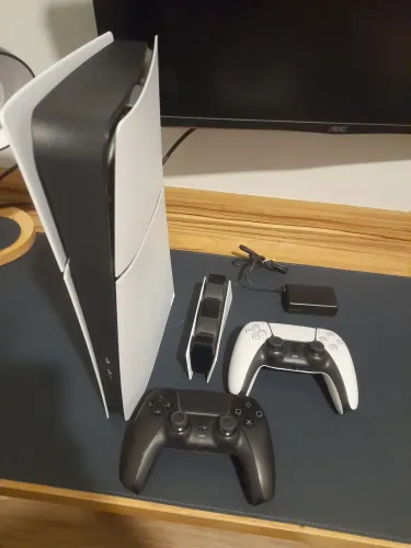 Playstation 5 + 2 controles + Base de carregamento